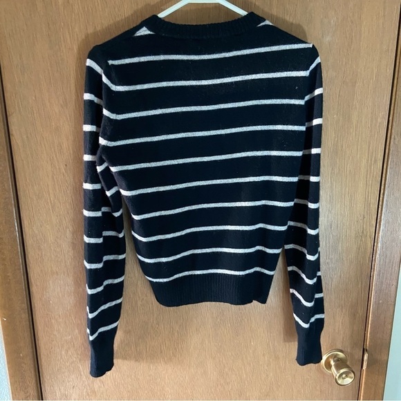 Reformation Sweater Size Check Measurements - Picture 3 of 6